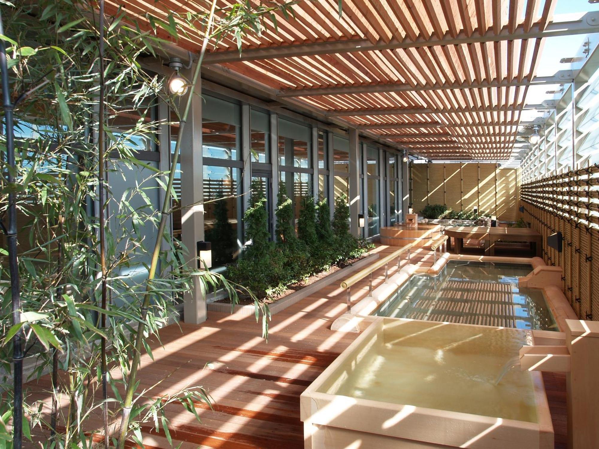 Apa Hotel & Resort Tokyo Bay Makuhari Chiba Exterior foto