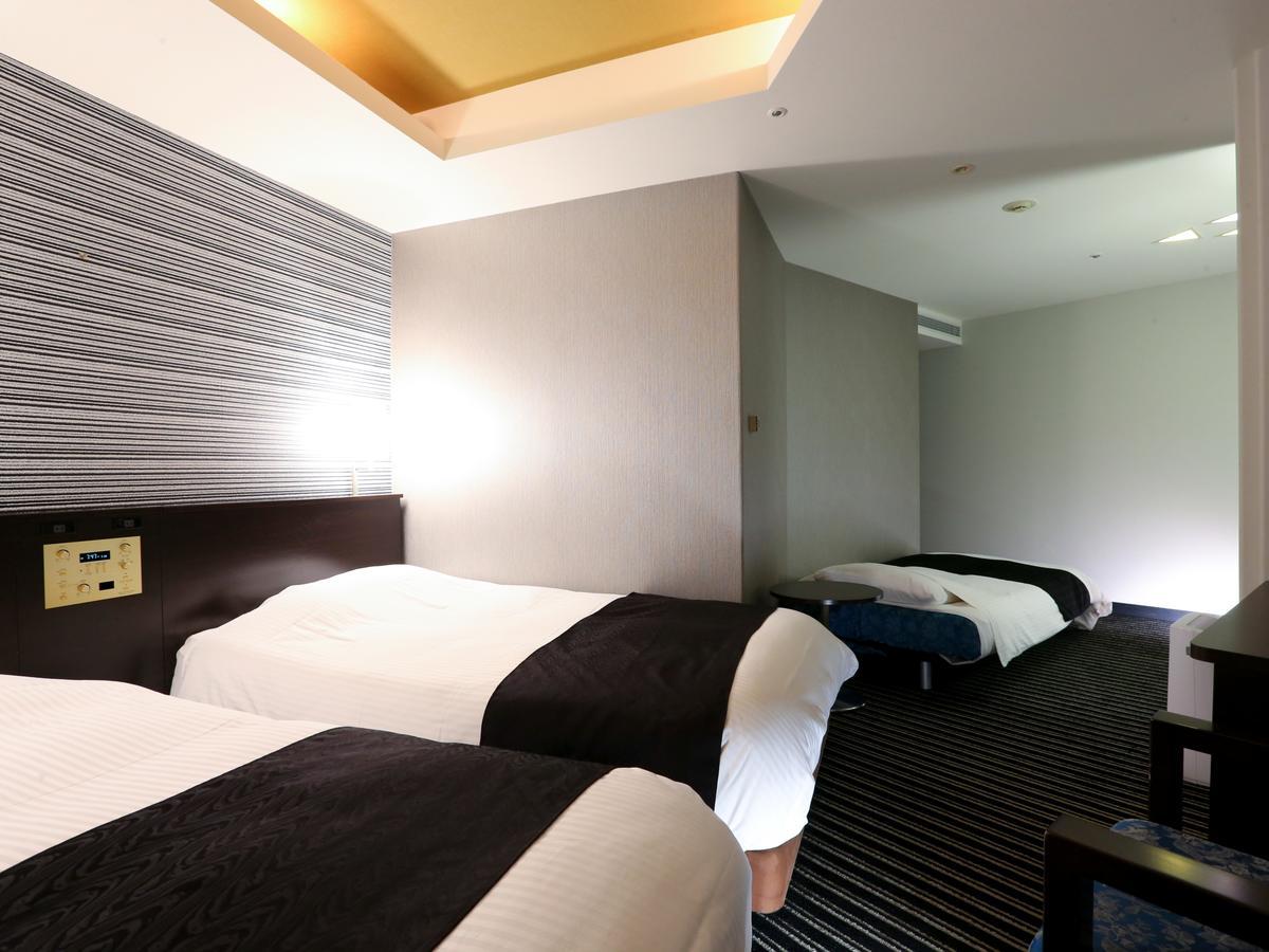 Apa Hotel & Resort Tokyo Bay Makuhari Chiba Exterior foto